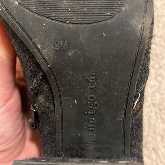 Embroidered Bootie - Picture 3 of 3